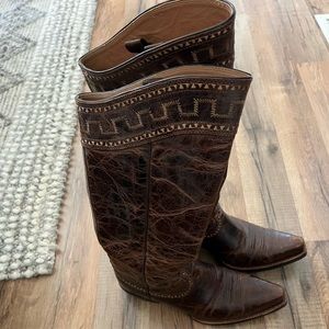 Ariat